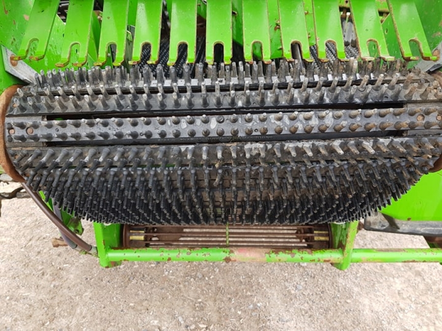 5072 Wühlmaus 1733 Kartoffelroder