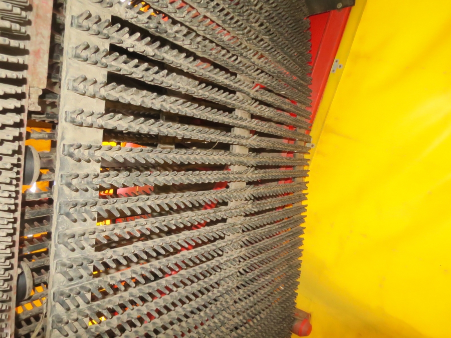 5078 Grimme SE75-30 potato harvester