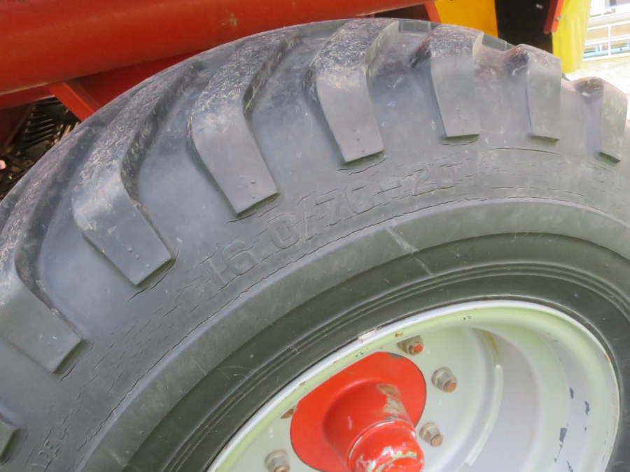 5078 Grimme SE75-30 potato harvester