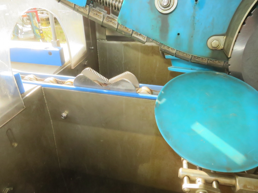5090 Sormac USM S-100 onion peeler