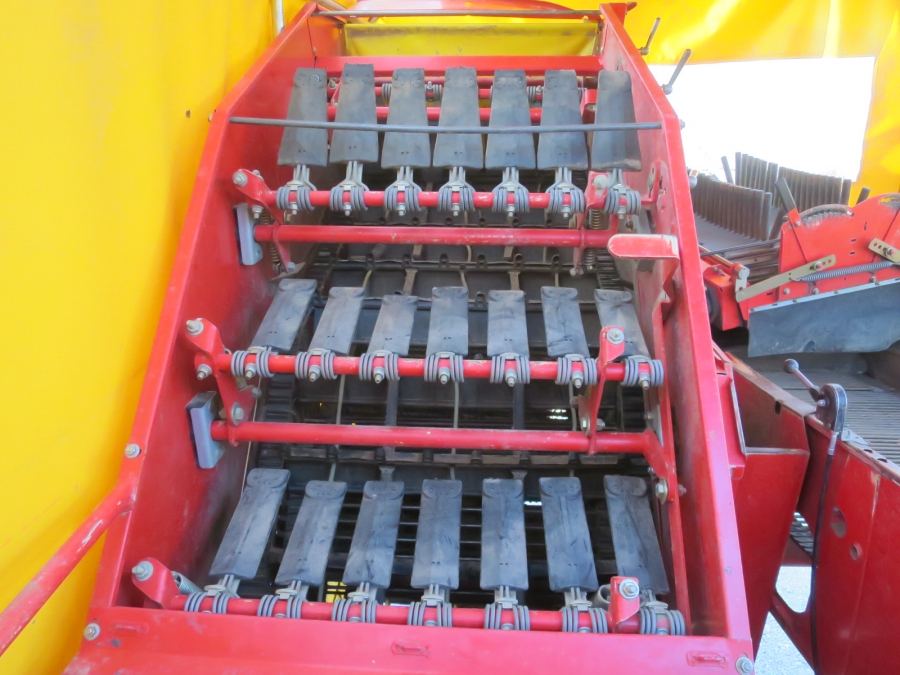 5092 Grimme SE75-40 potato harvester