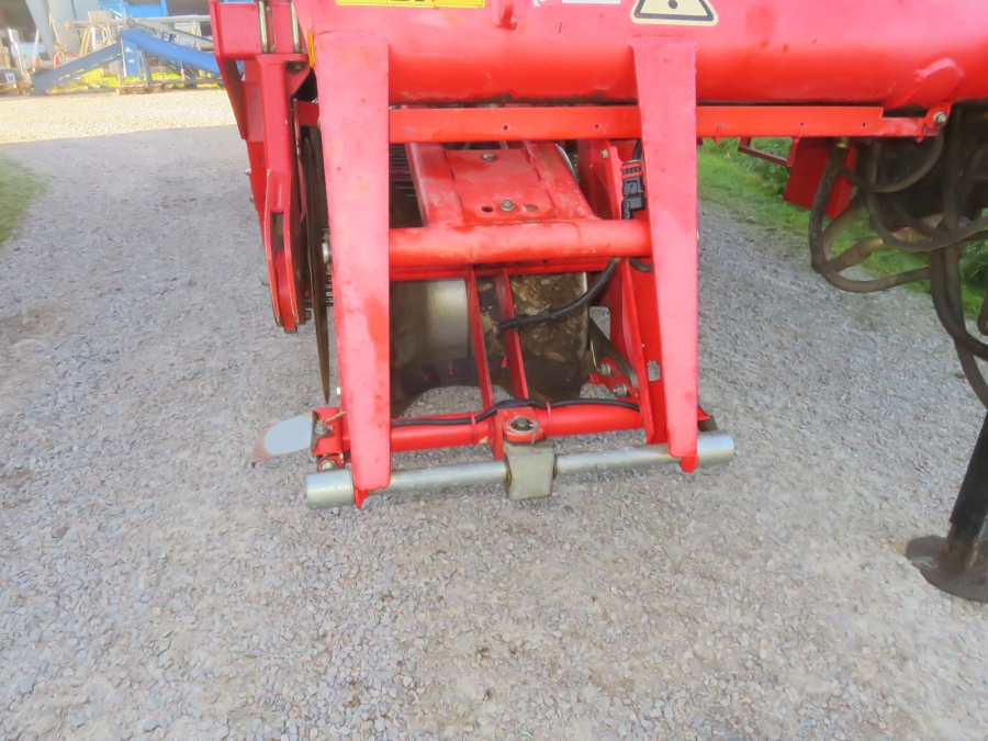 5092 Grimme SE75-40 potato harvester