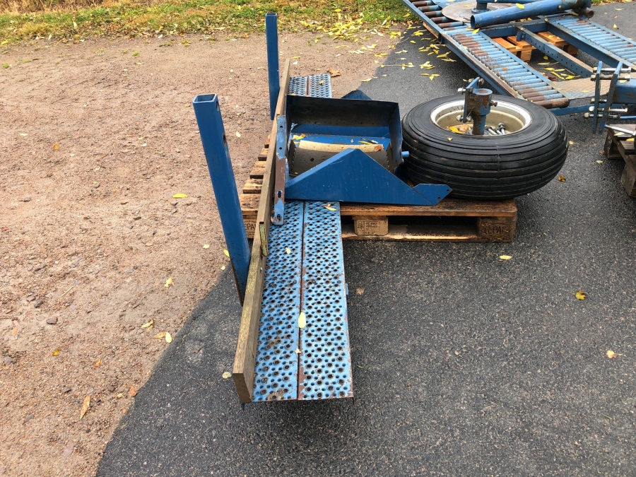 5098 Asa-Lift KT-80 potato harvester mounted