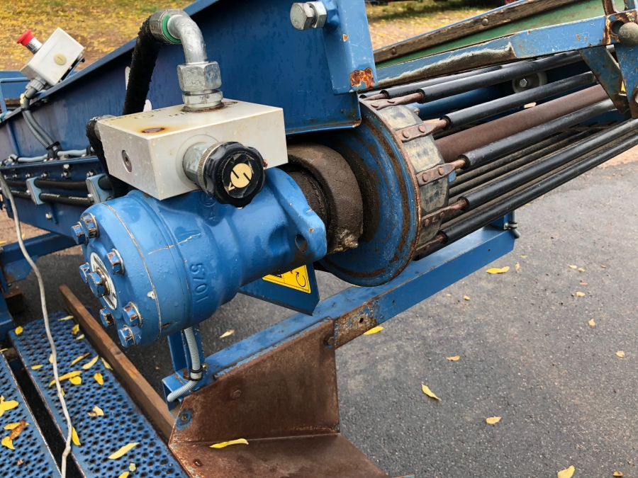 5098 Asa-Lift KT-80 potato harvester mounted