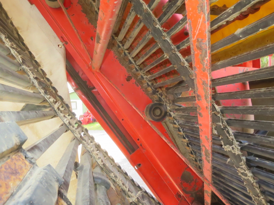 5107 Grimme potato harvester