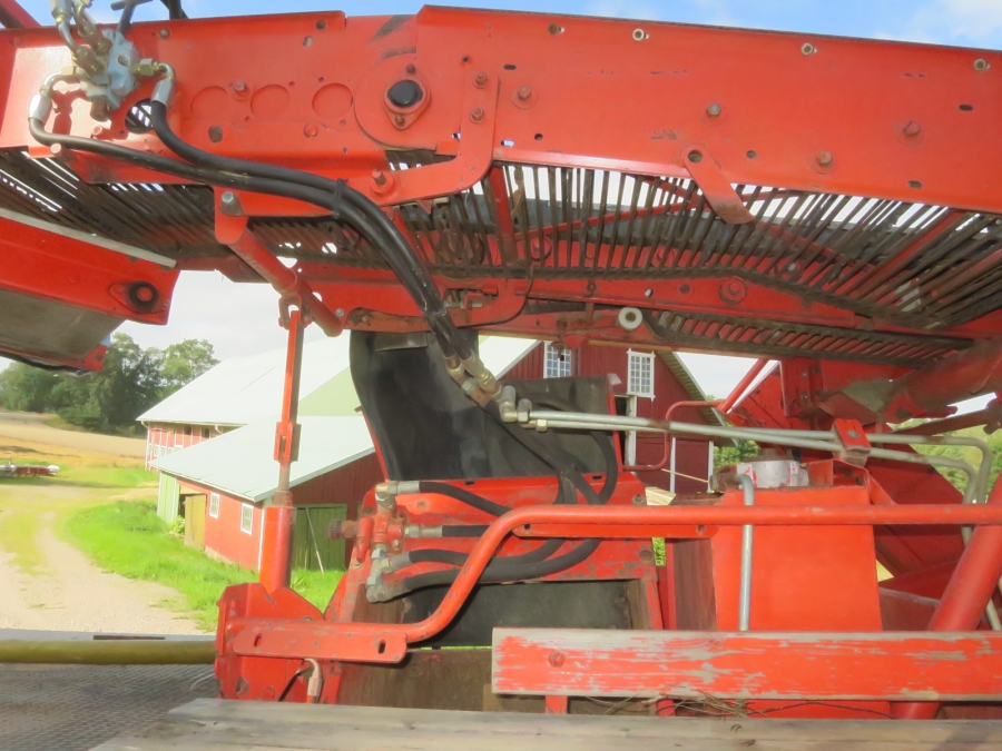 5107 Grimme potato harvester
