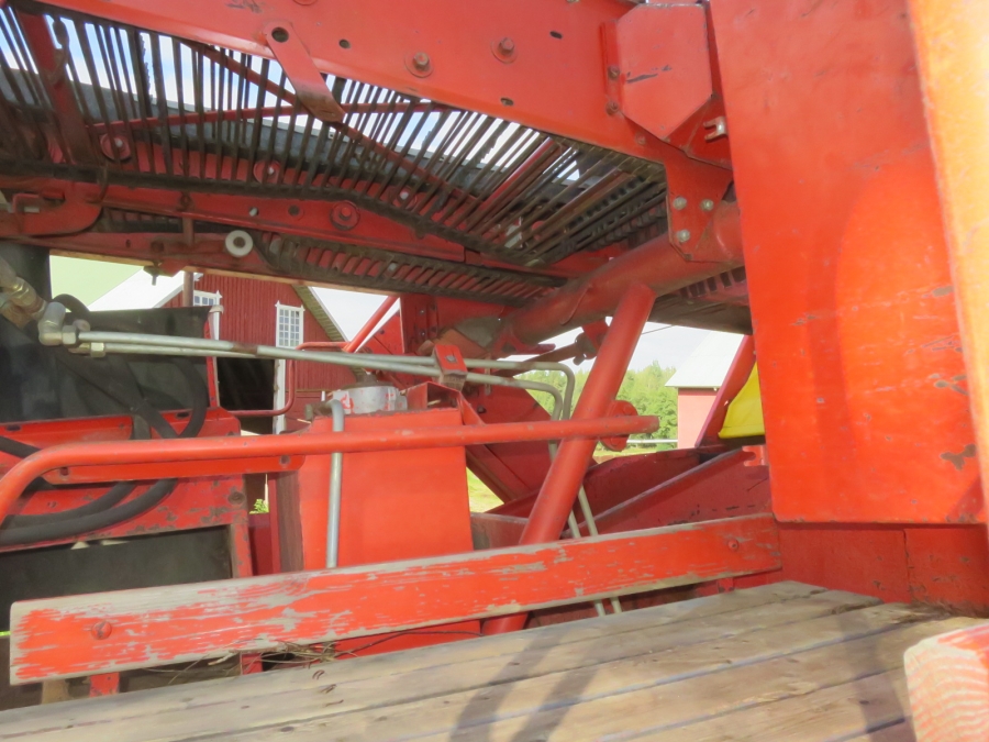 5107 Grimme potato harvester
