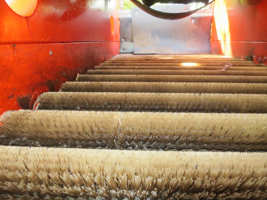 5108 EKKO brushing machine 