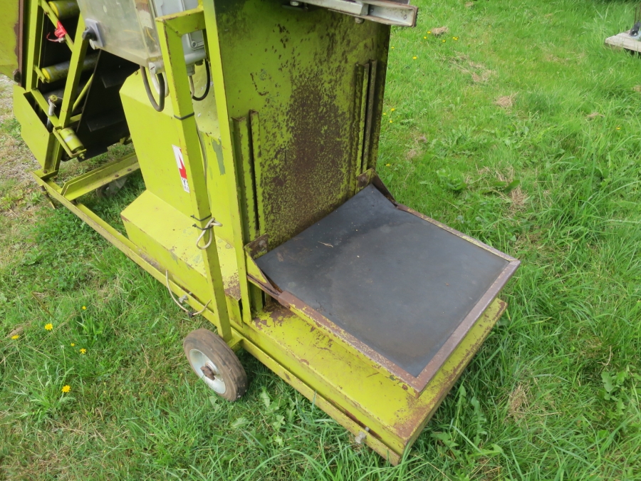 5112 SKALS automatic weigher