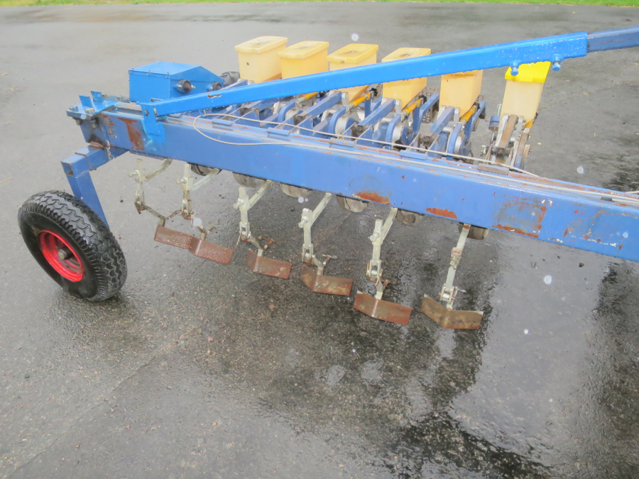 5143 Nibex 500 seeder 18 rows