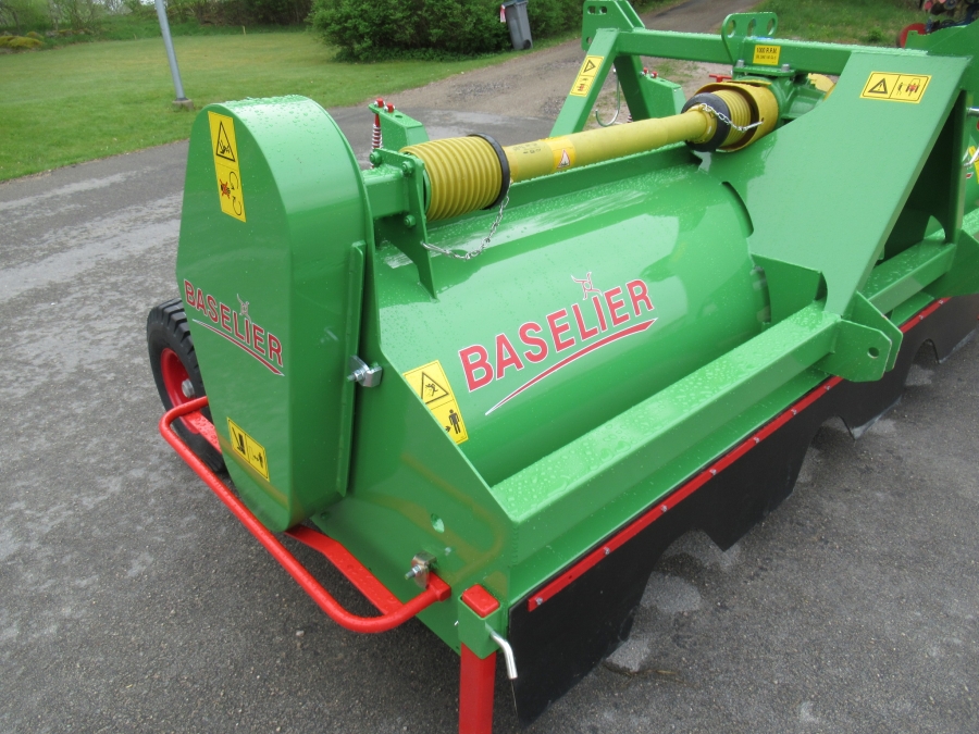 5154 Baselier 4LKB320 4x75 haulm topper