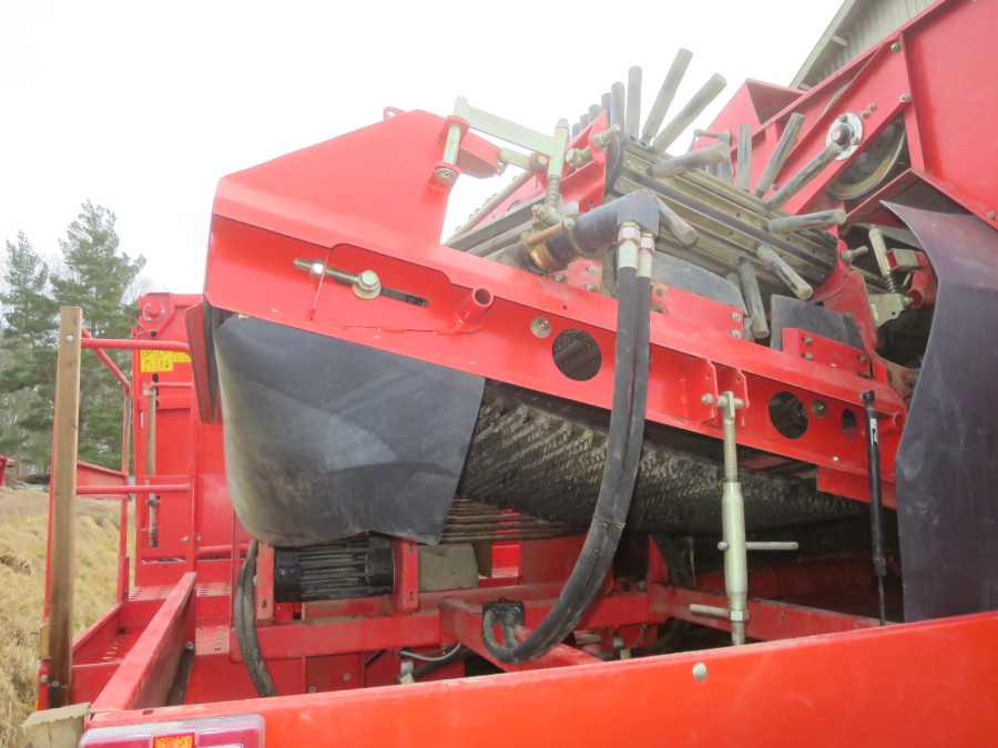 5161 Grimme SE75-20 potato harvester