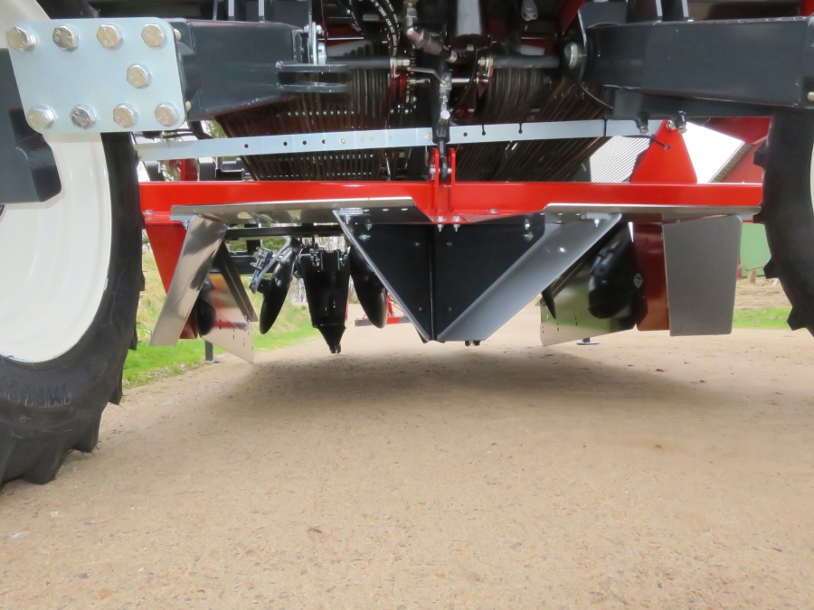 5163 Miedema Structural MS2000 potato planter