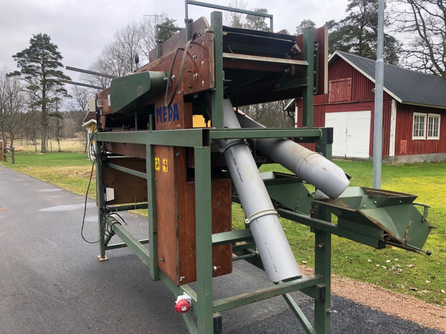 5179 Compas EAS60 potato sorter