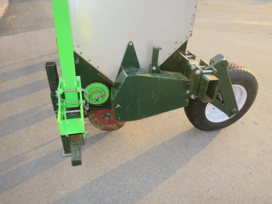 5185 Miedema front fertilizer unit 4 rows