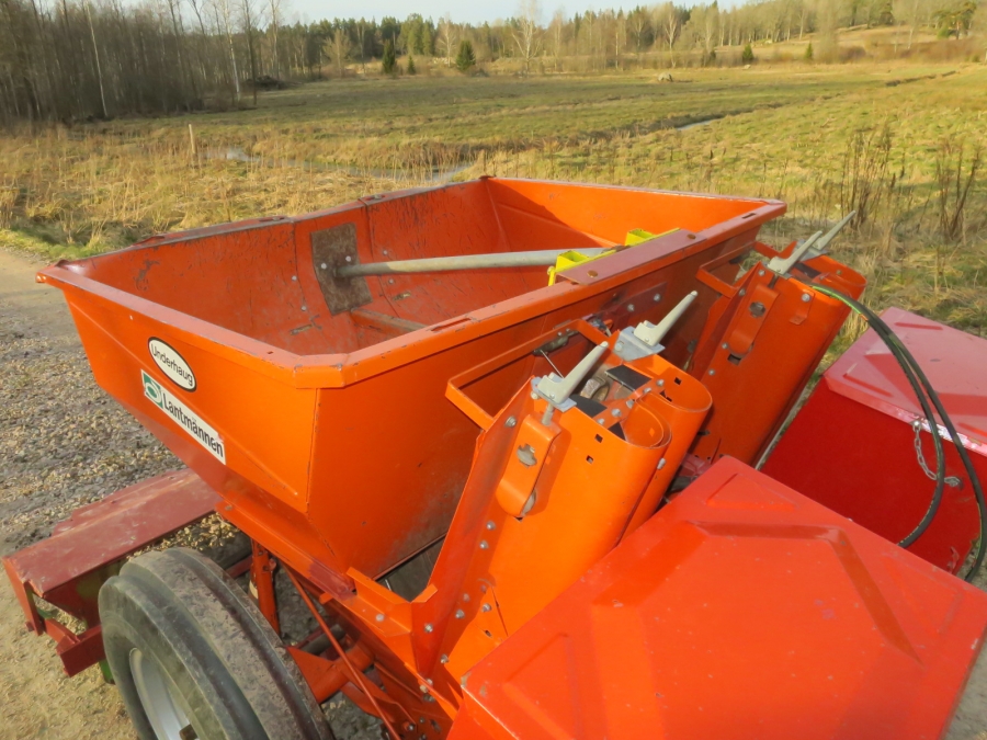5187 Kverneland Underhaug potato planter