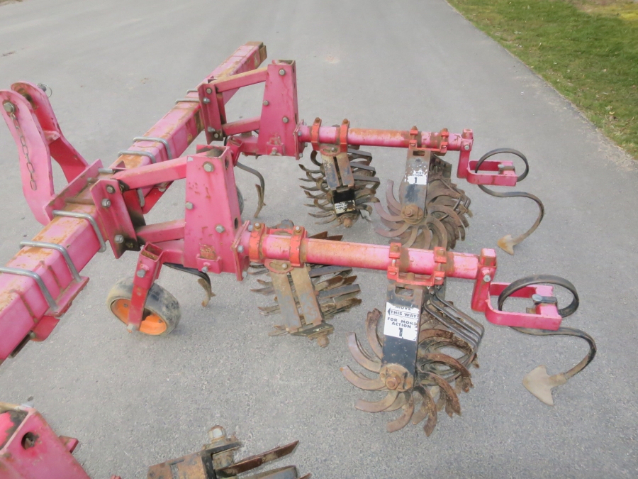 5189 Turbokup 4 row ridger