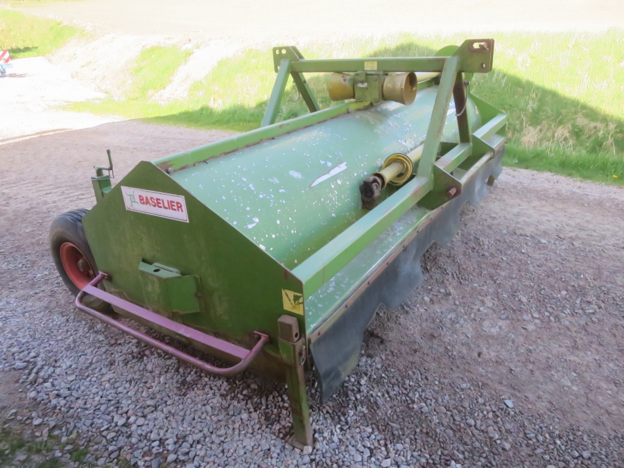 5202 Baselier haulm topper 4x75 cm front / Rear