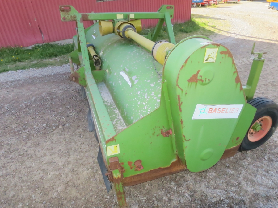 5202 Baselier haulm topper 4x75 cm front / Rear