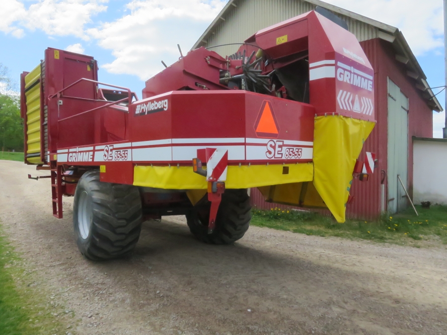 5204 Grimme SE85-55 potato harvester
