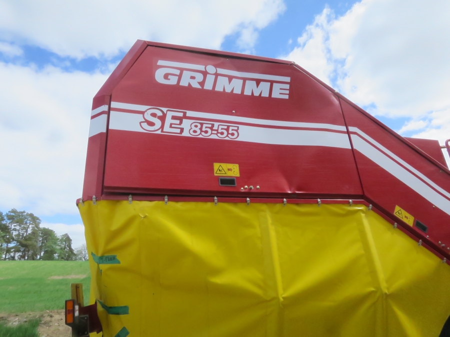 5204 Grimme SE85-55 potato harvester