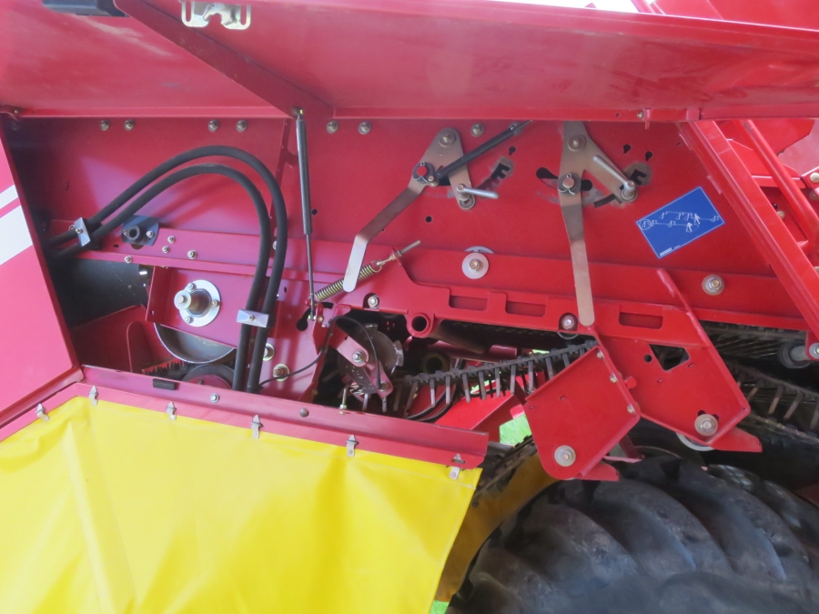 5204 Grimme SE85-55 potato harvester