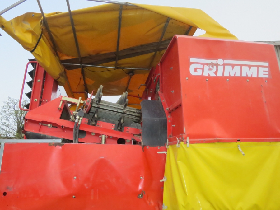 5208 Grimme SE75-30 potato harvester