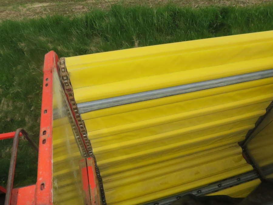 5209 Grimme SE 75-30 potato harvester