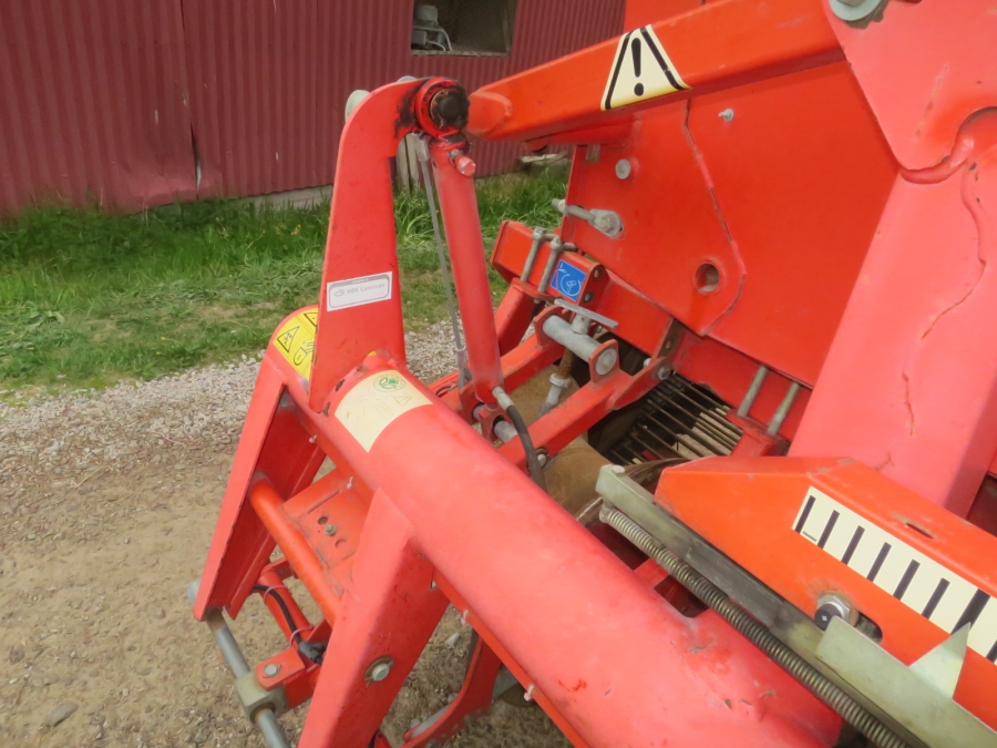 5209 Grimme SE 75-30 potato harvester