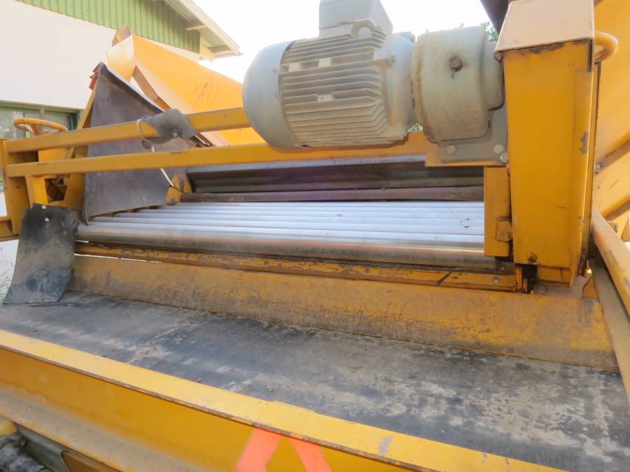 5232 Climax 500 receiving hopper