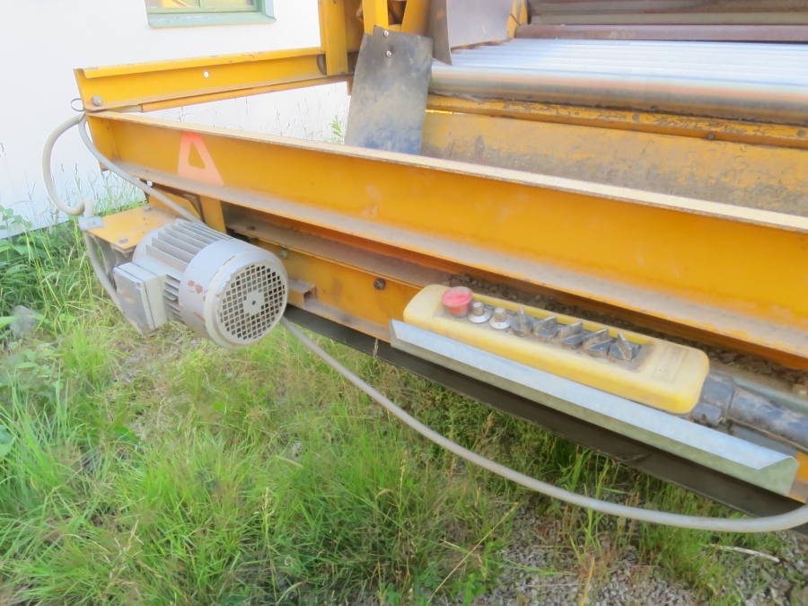 5232 Climax 500 receiving hopper