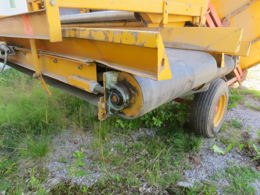 5232 Climax 500 receiving hopper