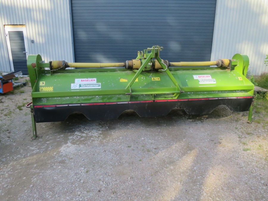 5238 Baselier haulm topper 4LKB370 