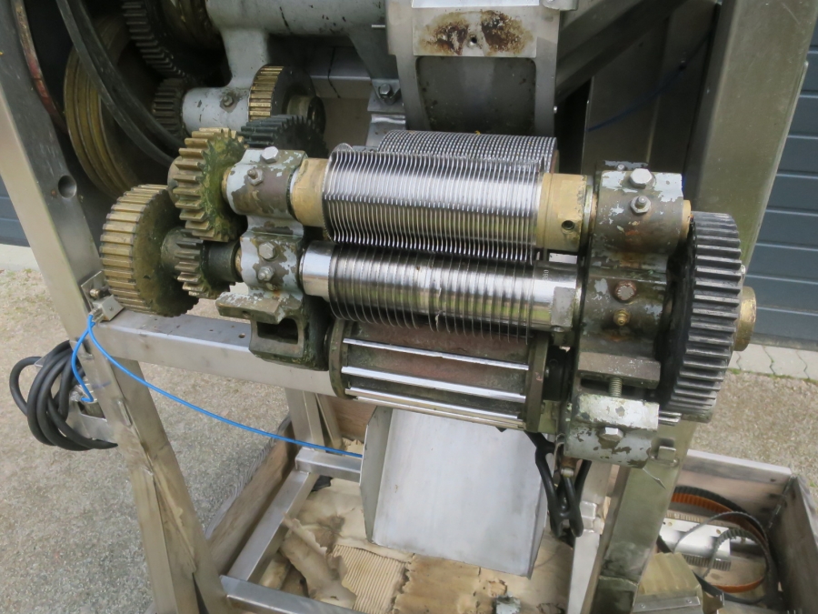 5244 Urschel RA dicer