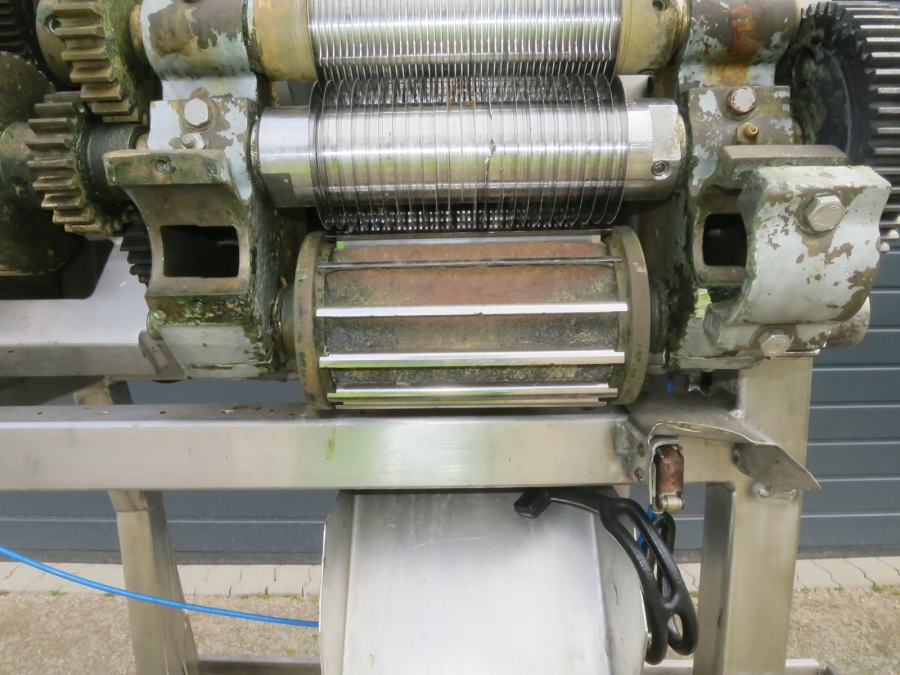 5244 Urschel RA dicer