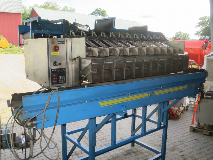5247 EMVE BE6000 Papiertütemaschine mit Newtec Waage