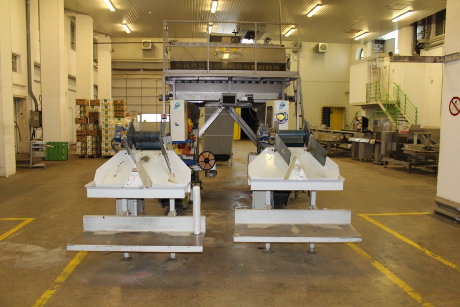 5248 Sorma S&B net clipping line with weigher