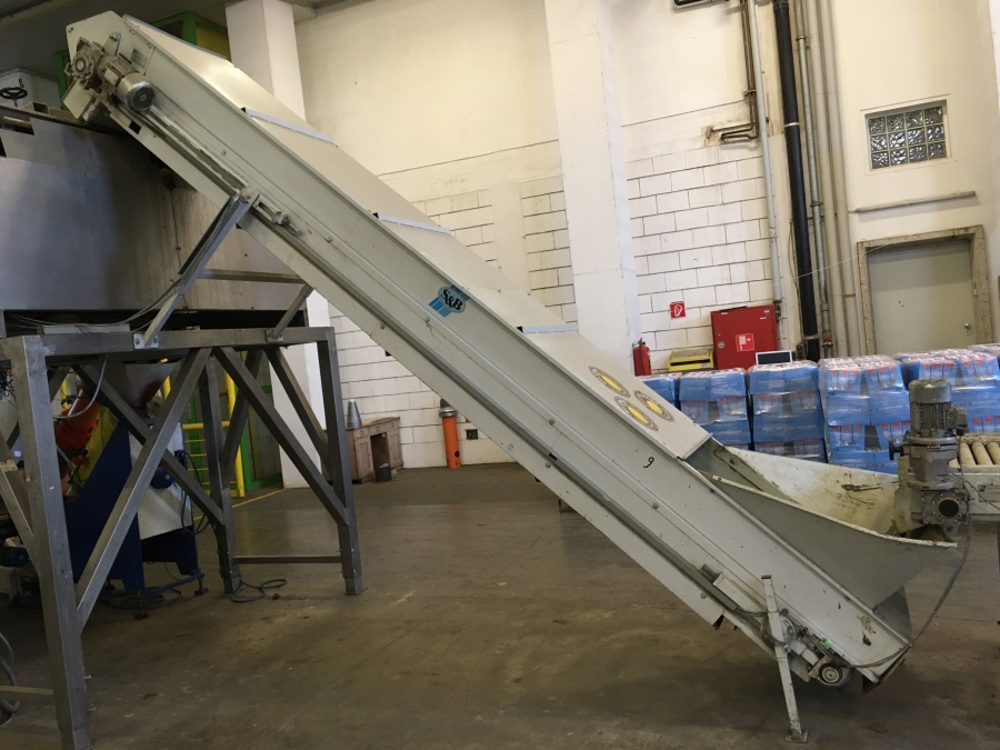 5248 Sorma S&B net clipping line with weigher