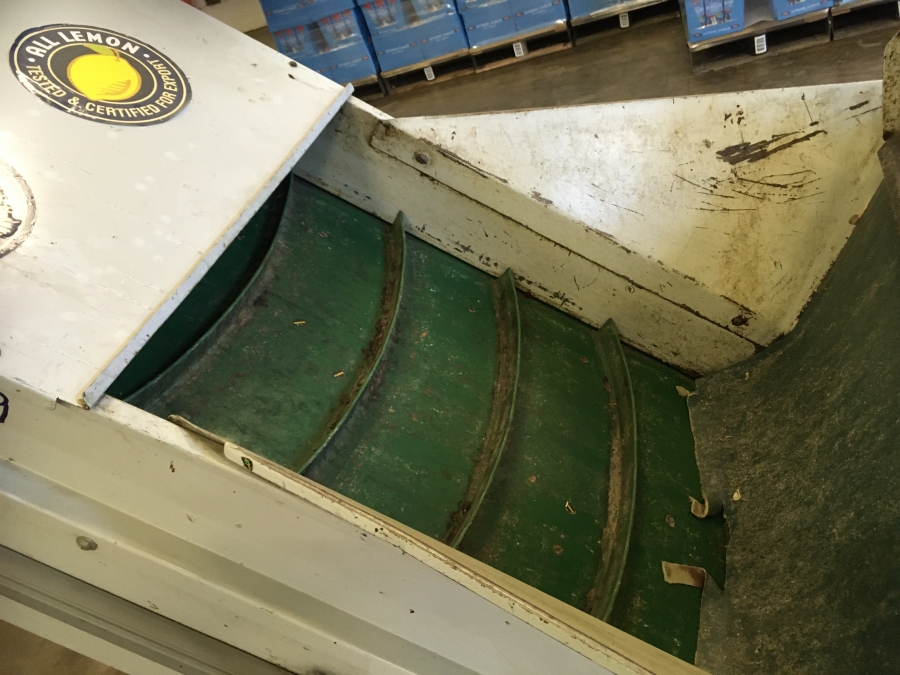 5248 Sorma S&B net clipping line with weigher