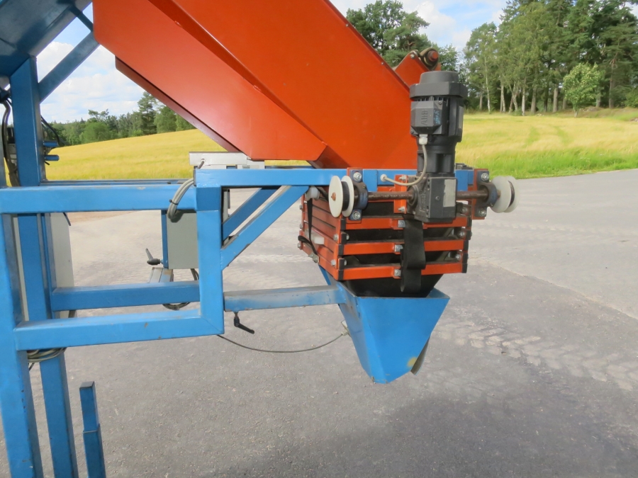 5259 EMVE automatic weigher for carrots, potatoes etc