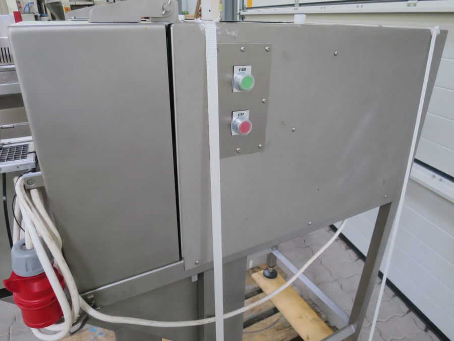 5260 Backus Sormac carrot baton machine