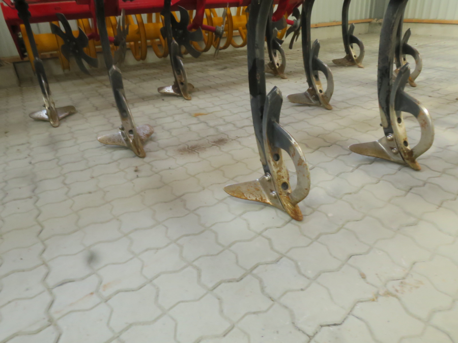 5280 Vaderstad cultus 300 tine cultivator