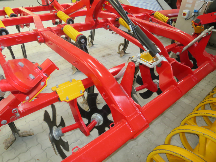 5280 Vaderstad cultus 300 tine cultivator