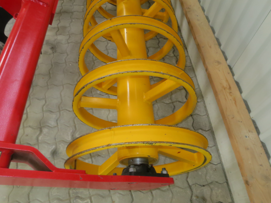 5280 Vaderstad cultus 300 tine cultivator