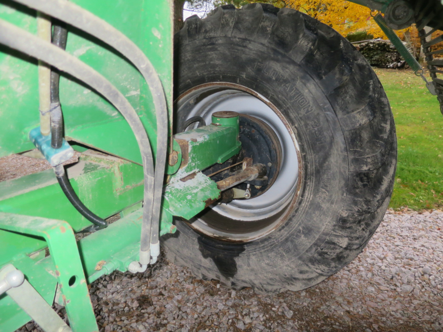 5281 Wuhlmaus WM 8500 2 row potato harvester