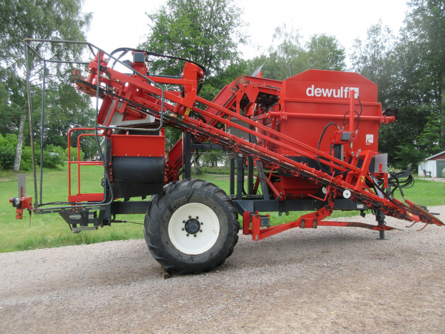 5287 Dewulf GBC Möhrenroder mit Bunker