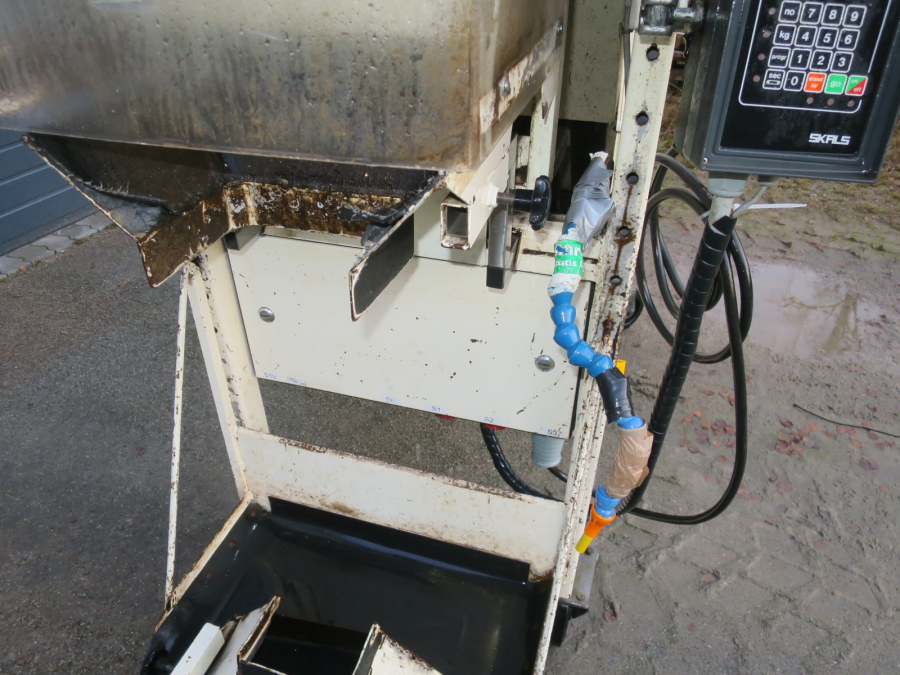 5303 Skals automatic weigher AM420
