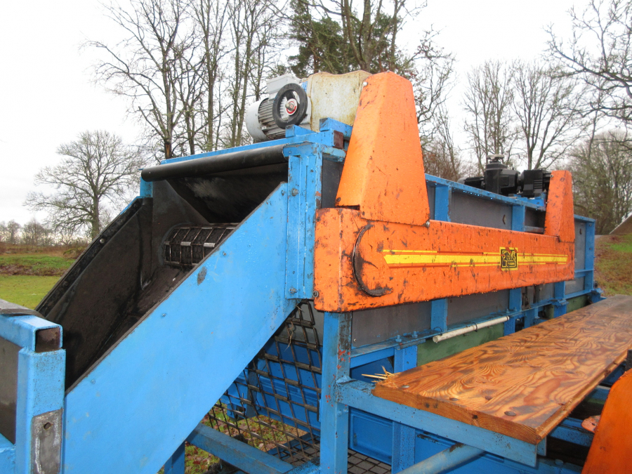 5326 EMVE screen grader 3 sizes