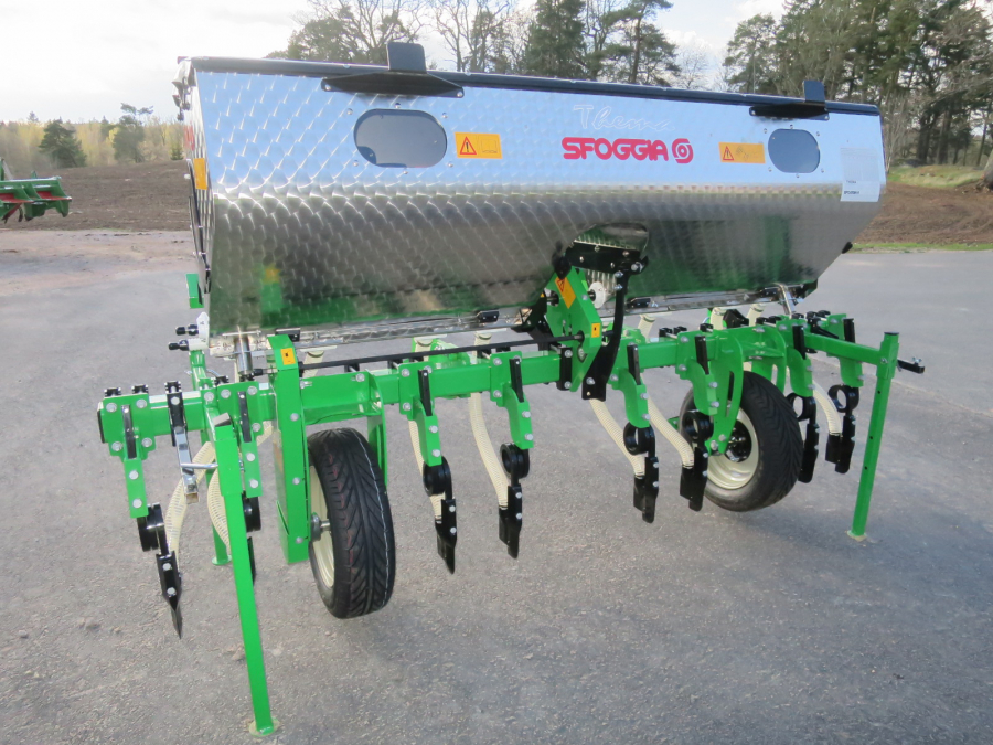 5333 Sfoggia Thema front fertilizer unit NEW
