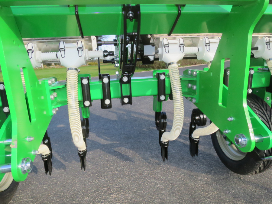 5333 Sfoggia Thema front fertilizer unit NEW